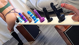 Rasakan Kenikmatan Tertinggi Dengan Berbagai Dildo